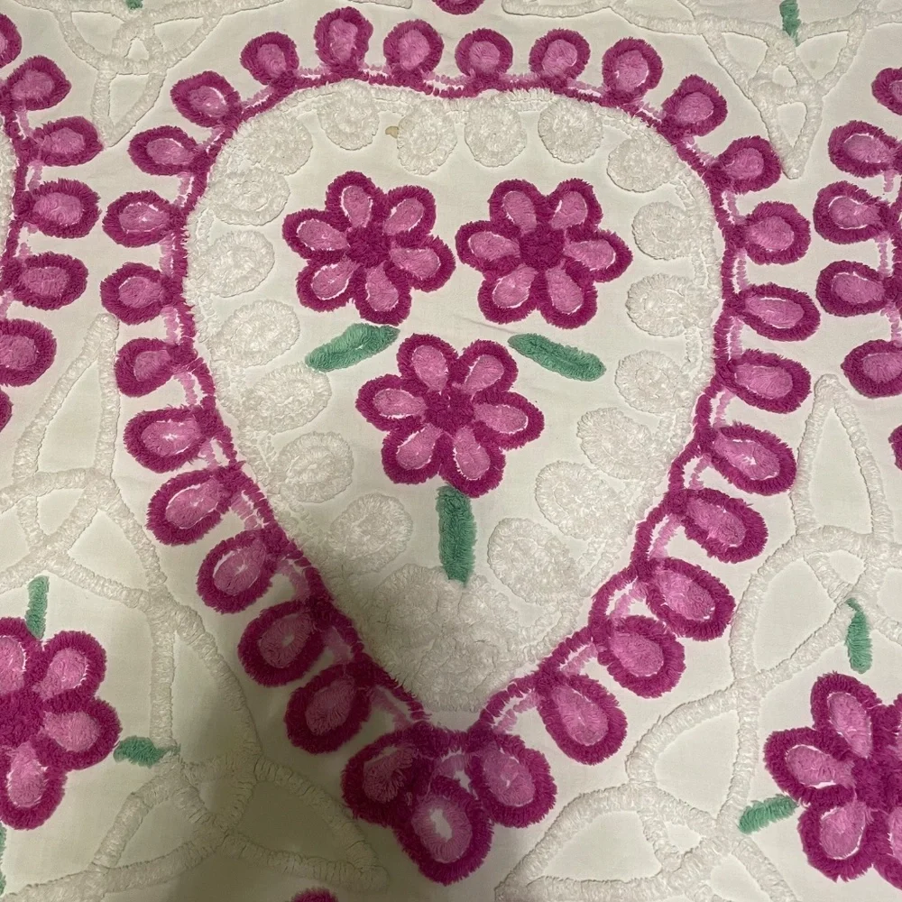 Vintage Hearts & Flowers Chenille Bedspread
